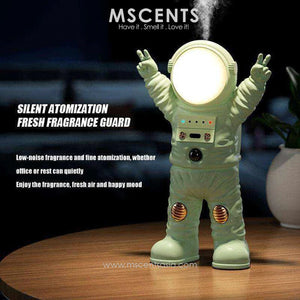 Aroma Diffuser Space Astronaut with Night Lamp, Free Fragrance oil. Wireless Recharge