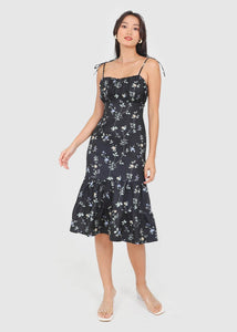 Jovia Floral Midi Tie String Dress In Black