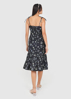 Jovia Floral Midi Tie String Dress In Black
