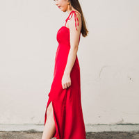 DAINTY PLEATED DRESS (RED)