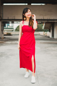 DAINTY PLEATED DRESS (RED)