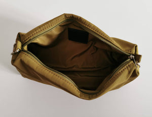 Rete bag with olive green pouch