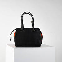 Vecto Gusset Bag in Onyx with Tangerine Gusset